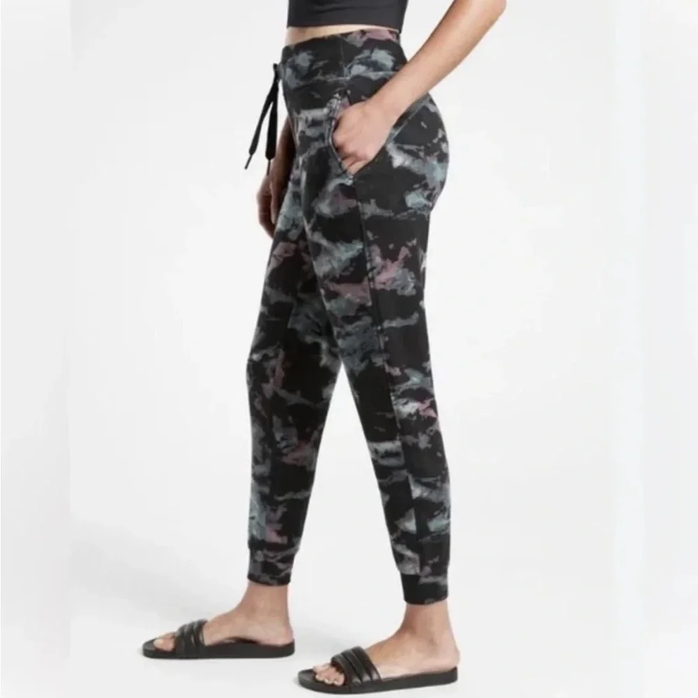 Athleta Salutation Balance Jogger XS Marine Black Camo Athletic Pant High Rise - Picture 2 of 12